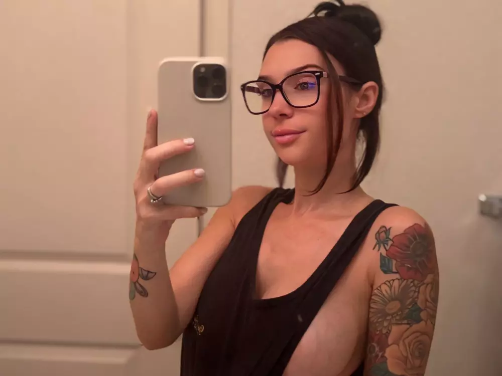 tighttinymilf
