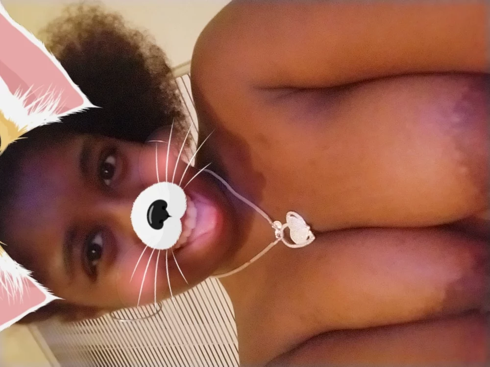 sugarbabytee's Live Sex Cam Show