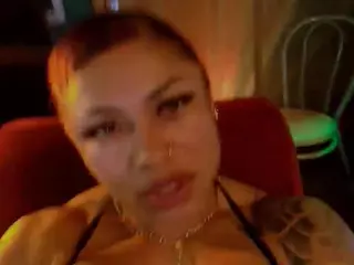 heidicox's Live Sex Cam Show