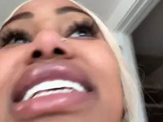 Katt Leya's Live Sex Cam Show