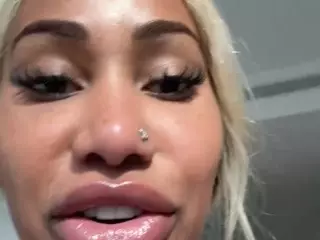 Katt Leya's Live Sex Cam Show