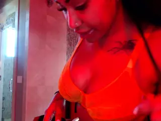 Katt Leya's Live Sex Cam Show