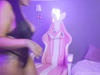 Katt Leya's Live Sex Cam Show