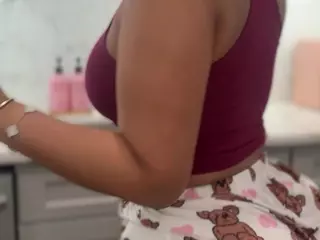 Katt Leya's Live Sex Cam Show