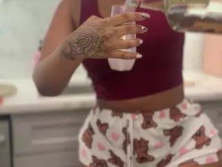Katt Leya's Live Sex Cam Show
