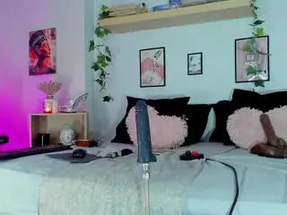 shantal's Live Sex Cam Show