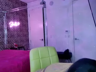 Strella Kat's Live Sex Cam Show