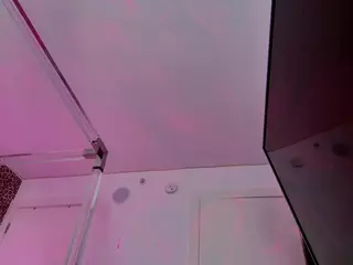 Strella Kat's Live Sex Cam Show