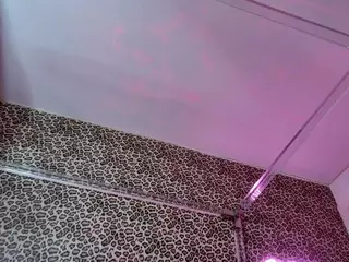 Strella Kat's Live Sex Cam Show