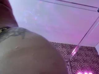 Strella Kat's Live Sex Cam Show