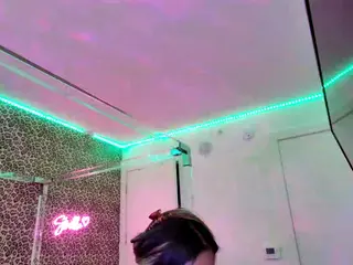 Strella Kat's Live Sex Cam Show