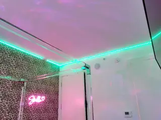 Strella Kat's Live Sex Cam Show