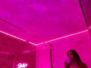 Strella Kat's Live Sex Cam Show