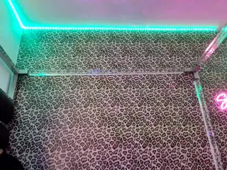Strella Kat's Live Sex Cam Show