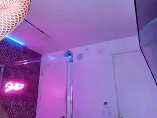 Strella Kat's Live Sex Cam Show
