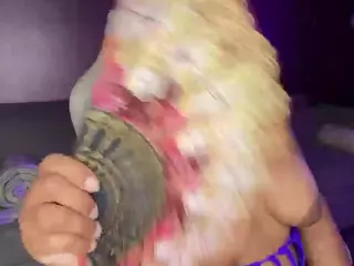 tsunamihottie's Live Sex Cam Show
