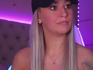 Alicia's Live Sex Cam Show