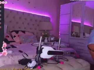 Alicia's Live Sex Cam Show