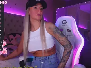 Alicia's Live Sex Cam Show