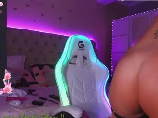 Alicia's Live Sex Cam Show
