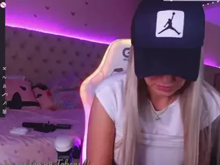Alicia's Live Sex Cam Show