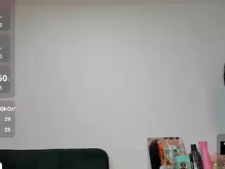 naomixjones's Live Sex Cam Show