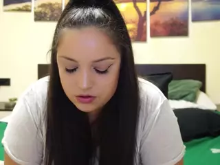adellineee's Live Sex Cam Show
