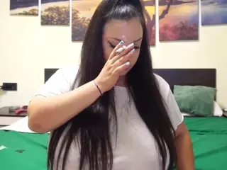 adellineee's Live Sex Cam Show