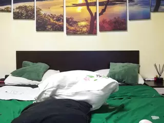 adellineee's Live Sex Cam Show