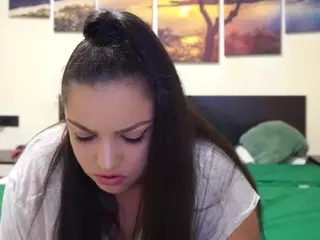 adellineee's Live Sex Cam Show