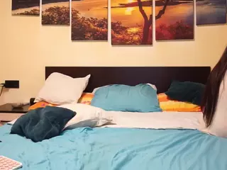 adellineee's Live Sex Cam Show