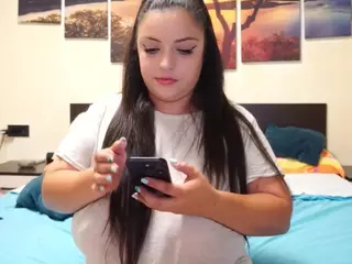 adellineee's Live Sex Cam Show
