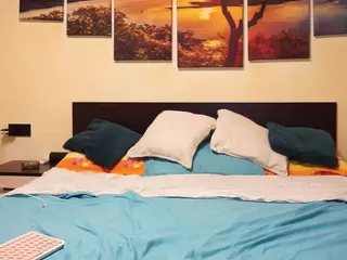 adellineee's Live Sex Cam Show