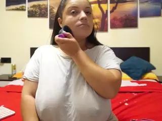 adellineee's Live Sex Cam Show