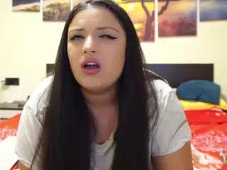 adellineee's Live Sex Cam Show