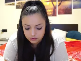 adellineee's Live Sex Cam Show