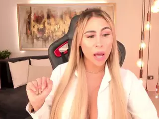kyliecooper's Live Sex Cam Show
