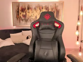 kyliecooper's Live Sex Cam Show