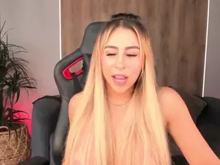 kyliecooper's Live Sex Cam Show