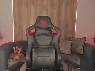 kyliecooper's Live Sex Cam Show