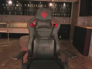 kyliecooper's Live Sex Cam Show