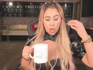 kyliecooper's Live Sex Cam Show