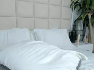 Cristal's Live Sex Cam Show