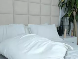 Cristal's Live Sex Cam Show