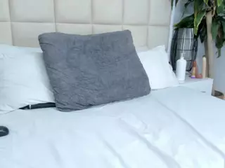 Cristal's Live Sex Cam Show
