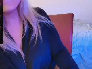 celiahenn's Live Sex Cam Show