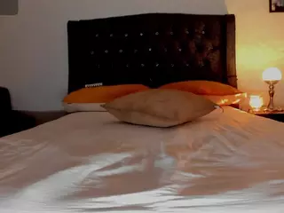 WowMature's Live Sex Cam Show