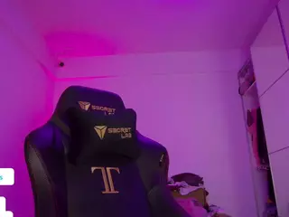 yssadiamond's Live Sex Cam Show
