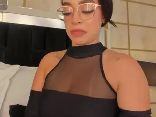 Julieta Wild's Live Sex Cam Show
