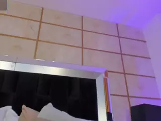 Julieta Wild's Live Sex Cam Show
